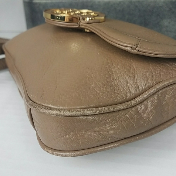 Tory Burch Amanda Crossbody Purse - Picture 5 of 8